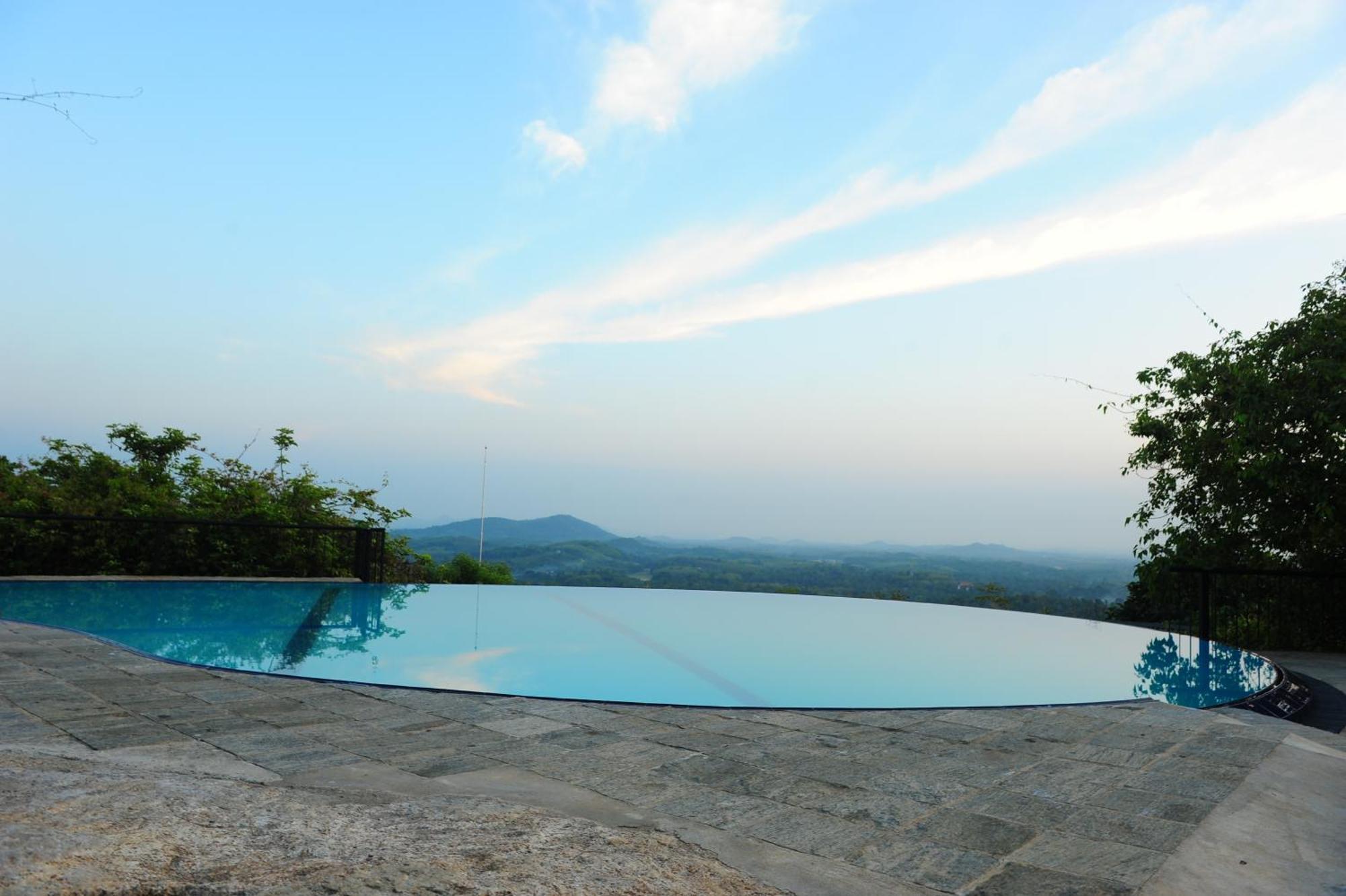Kithul Kanda The Mountain Resort เพดุคกา ภายนอก รูปภาพ
